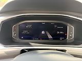Volkswagen T-Roc 1.0TSI LED VIRTUAL REZERVACE - náhled 37