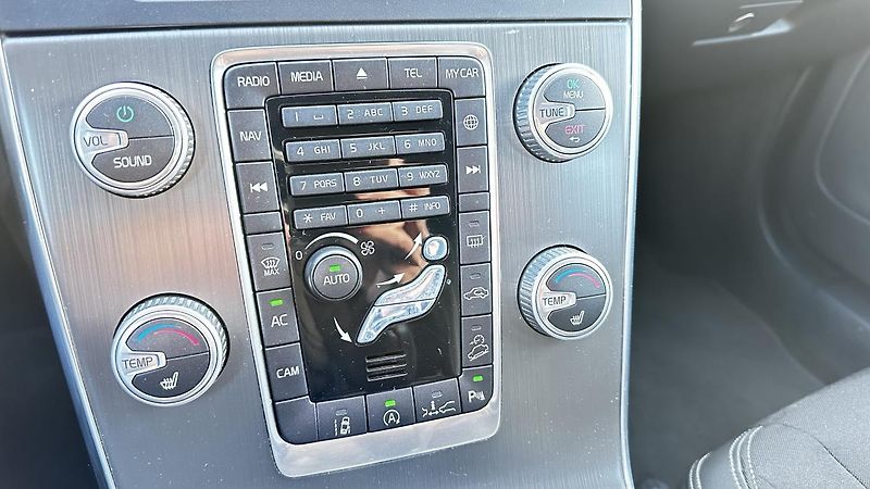 Volvo V60 (2016) D4 CROSSCOUNTRY 140KW AUTOMAT - fotka 20 z 26