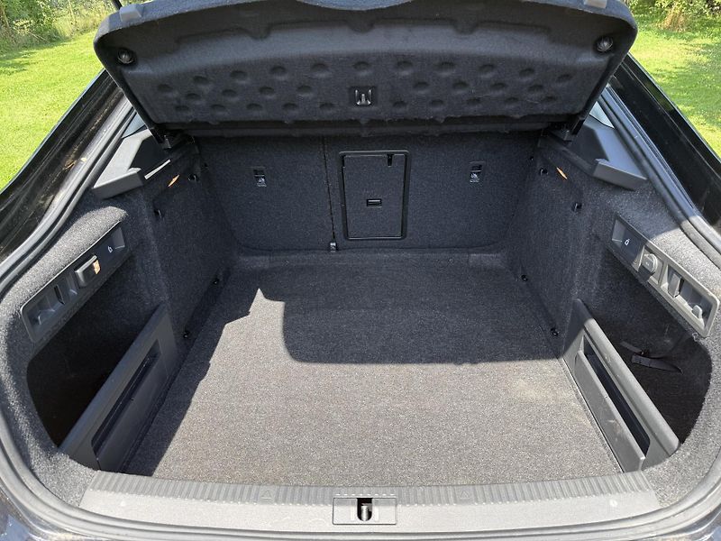 Škoda Superb (2018) - fotka 10 z 11