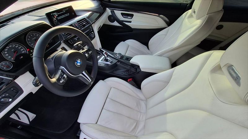 BMW M4 3,0 317 Kw Cabrio DPH REMUS - fotka 10 z 22