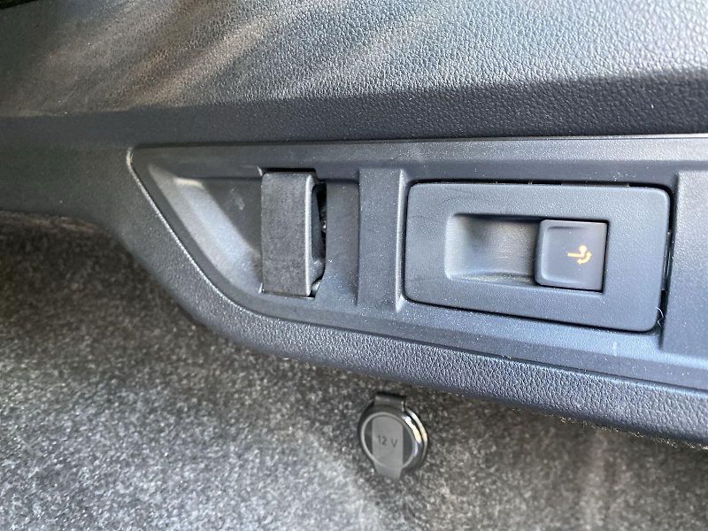 Škoda Octavia (2023) Combi 1.5 TSI M-HEV DSG Style+ - fotka 32 z 39