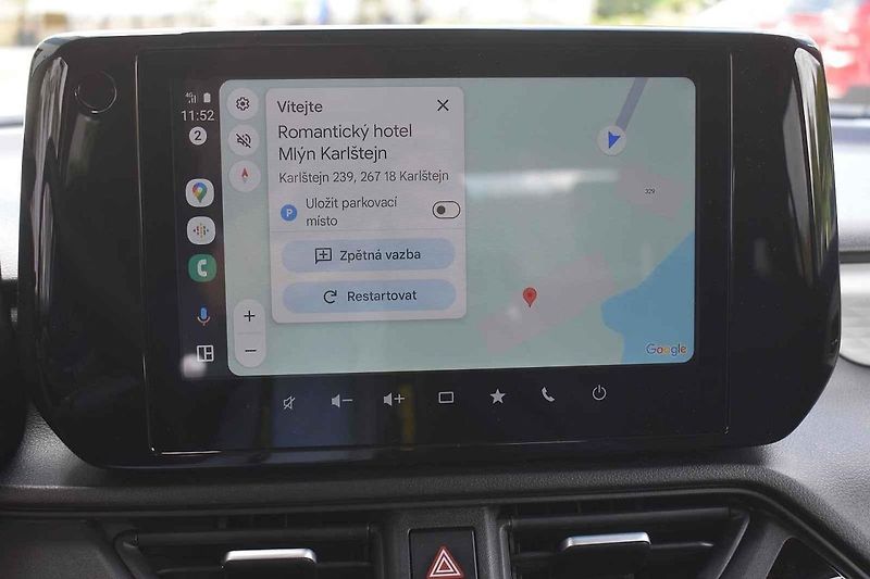 Nové Suzuki Swift jsem poprvé zkoušel na silničkách kolem hradu Karlštejn
