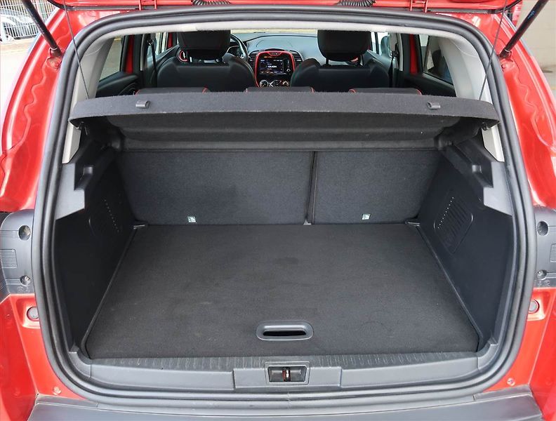 Renault Captur (2017) 1.2 TCe, Kůže, Tempomat - fotka 13 z 18