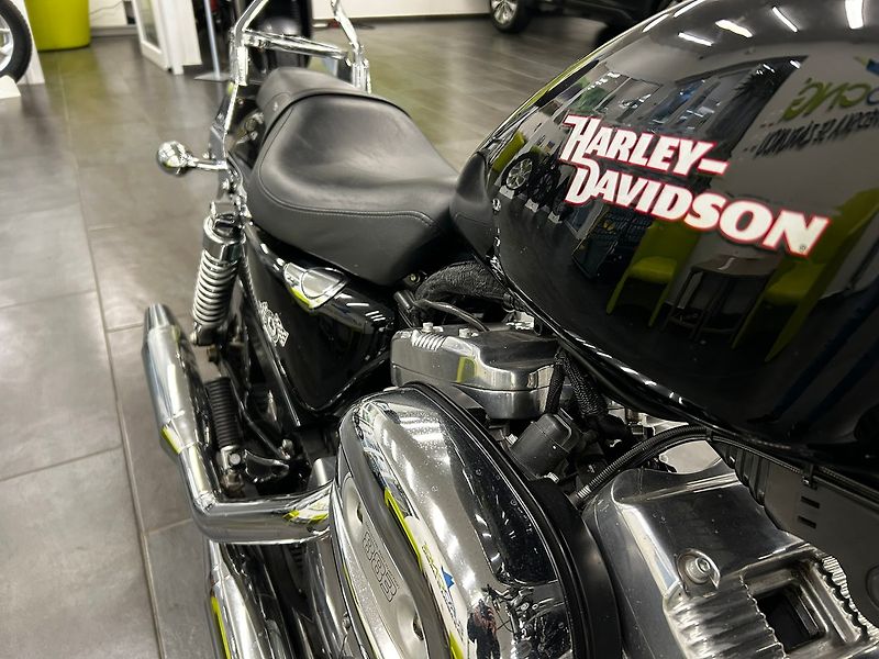 Harley-Davidson (2008) XL883 SPORTSTER - fotka 11 z 26