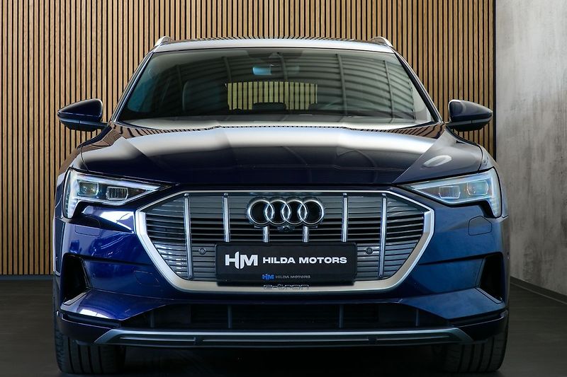 Audi e-tron 55 300kW Matrix Pano NV Tažné - fotka 8 z 47