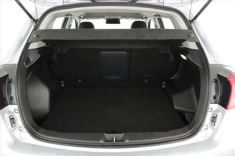 Mitsubishi ASX (2013) 1.8 DI-D MIVEC, 4X4, ČR,1.maj - fotka 11 z 16