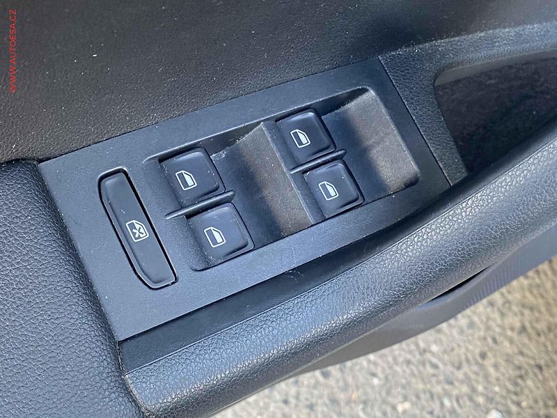 Škoda Octavia (2014) 1.2 TSi, Ambition, +kola - fotka 11 z 17