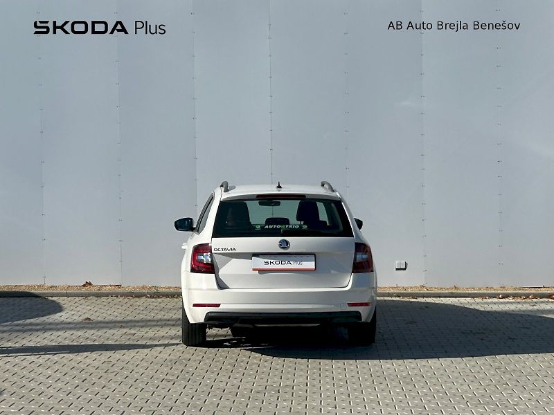 Škoda Octavia (2022) 1,6TDI 85kW 35000KM!!! - fotka 9 z 26