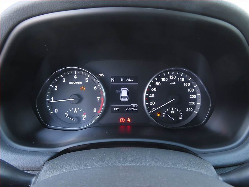 Hyundai i30 (2023) Family 1.5 T-GDI MHEV - fotka 11 z 19