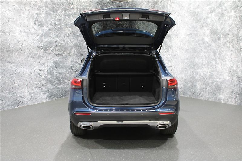 Mercedes-Benz GLA 1,3 200 1.majitel CZ zánovní - fotka 5 z 33