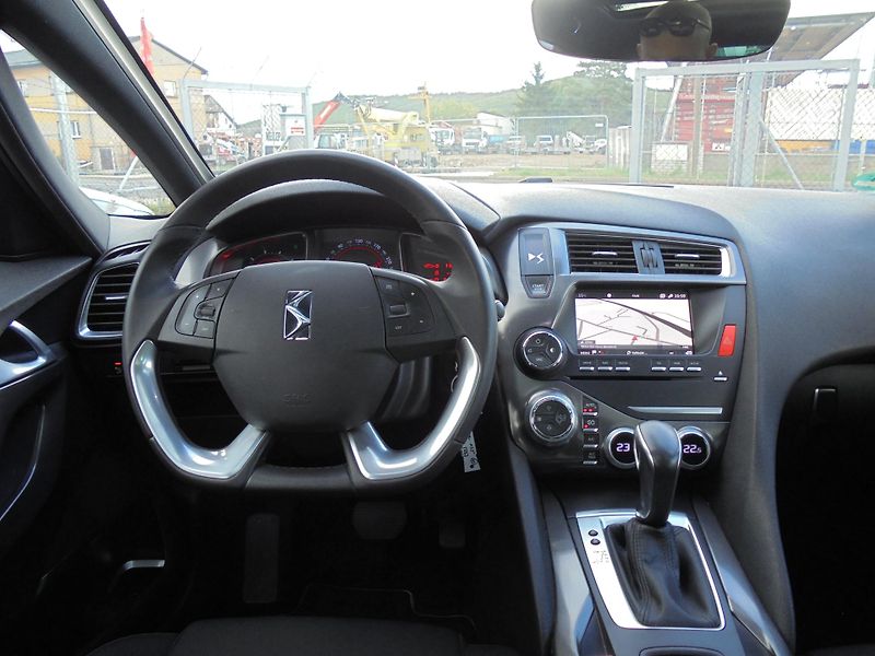 Citroën DS5 (2018) 2.0 HDI- AUTOMAT- NAVIGACE - fotka 10 z 12