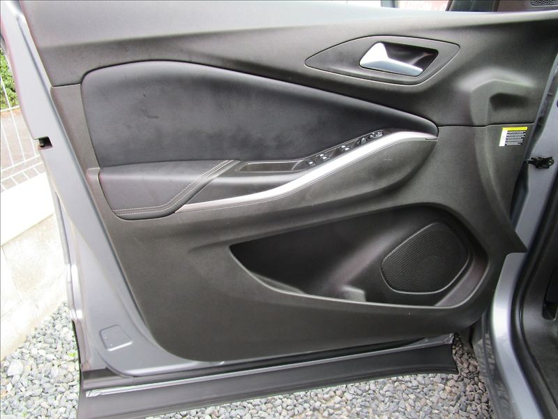 Opel Grandland 1.5CDTi 96kW AT8, aut. klima, - fotka 16 z 41
