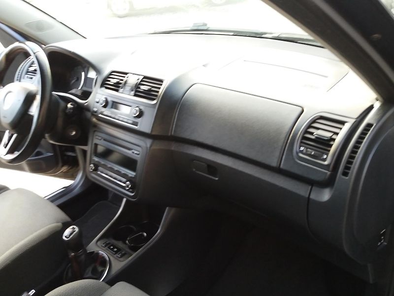 Škoda Roomster 1.2TSi,63kW,ESP,DIG.KLIM,VÝHŘE - fotka 13 z 25