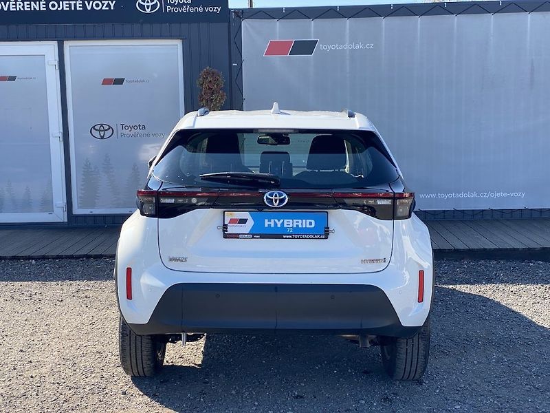 Toyota Yaris Cross 1.5HEV, ČR, ComTech, záruka - fotka 6 z 17