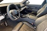 BMW Řada 5 520d AWD Touring MSport h/k - náhled 15