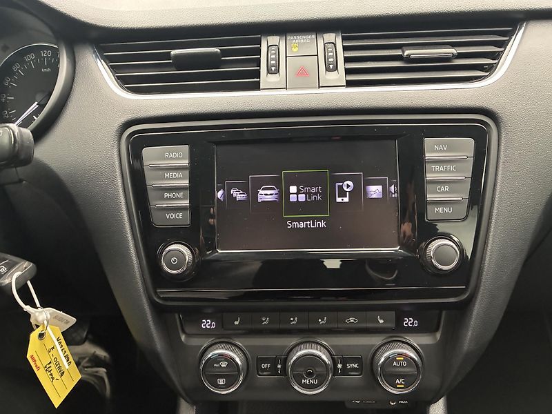 Škoda Octavia 1,6 TDI 81kW Aut.klima Tempo - fotka 18 z 27