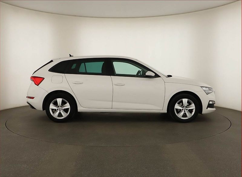 Škoda Scala (2021) 1.0 TSI, Serv.kniha, Tempomat - fotka 6 z 14
