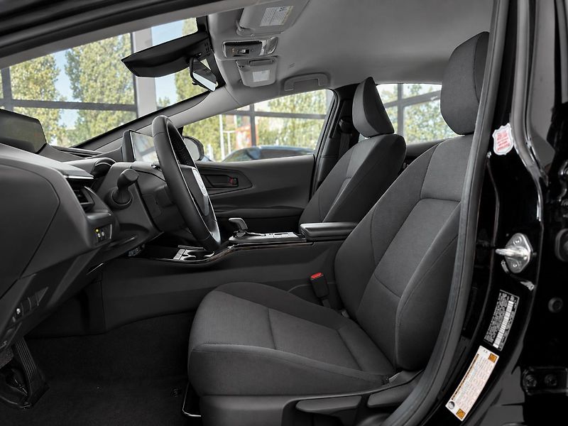 Toyota Prius (2024) - fotka 16 z 21
