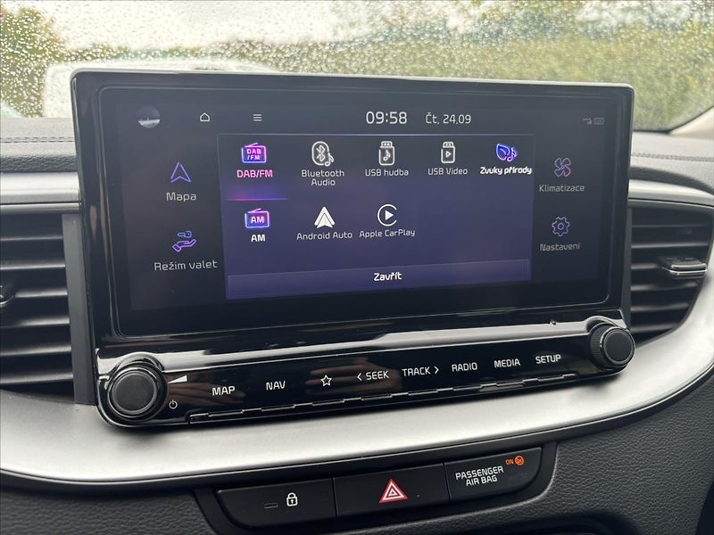 Kia Ceed 1,5 TGDi TOP ZÁRUKA CARPLAY - fotka 23 z 42