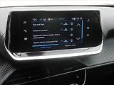 Peugeot 2008 (2021) 1.2 PureTech, ČR,1.maj - náhled 15