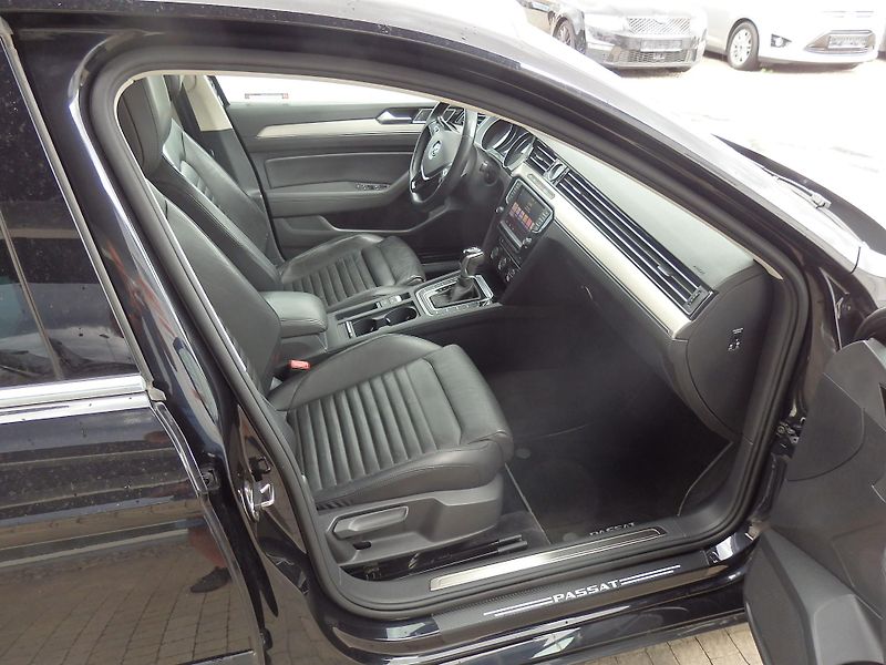 Volkswagen Passat 2.0 TDI 140 kW ZÁVĚS - fotka 10 z 26