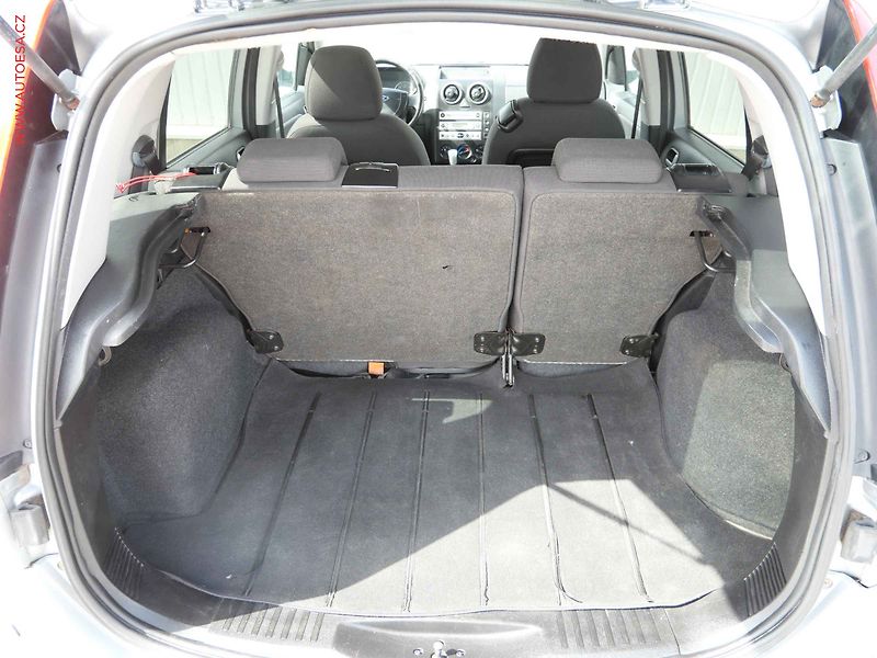Ford Fusion (2004) 1.6i, AC, TZ - fotka 7 z 14