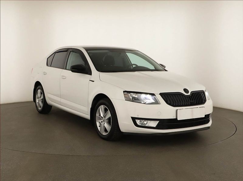 Škoda Octavia (2014) 1.6 TDI, Automat, Navi - fotografie inzerátu