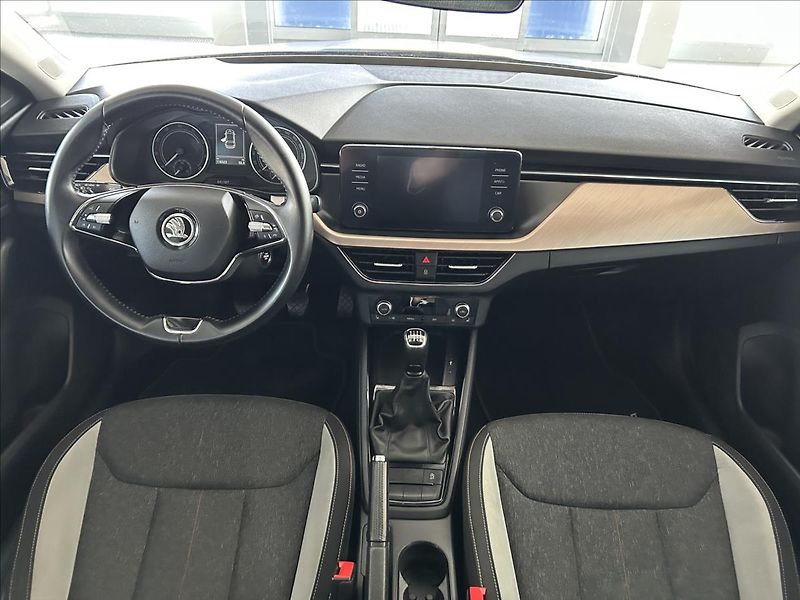 Škoda Scala 1,0   TSI 81kW,STYLE,ČR,TAŽNÉ - fotka 8 z 26