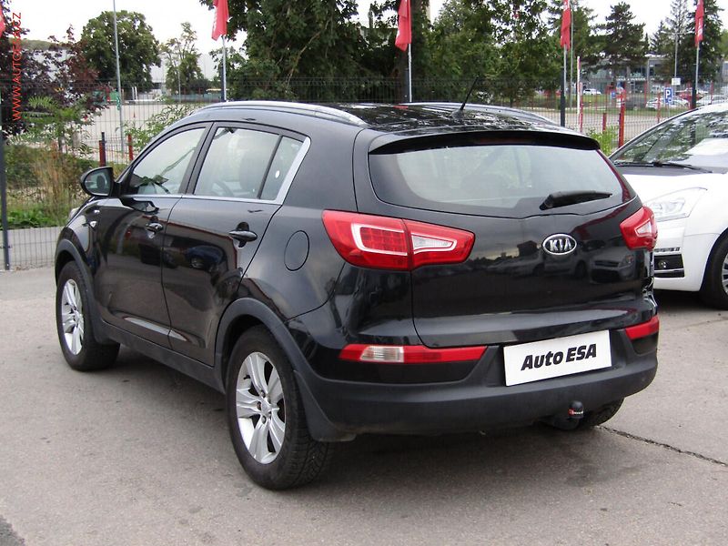 Kia Sportage (2010) 2.0 CVVT 4x4, ČR, AC, tažné - fotka 6 z 20