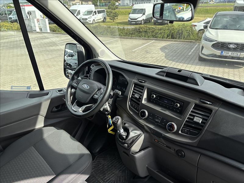 Ford Transit 2,0 EcoBlue MHEV Kombi L2 DPH - fotka 18 z 36