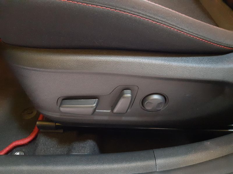 Hyundai Kona 1.6 T-GDI 145KW N-LINE 4WD     - fotka 22 z 31