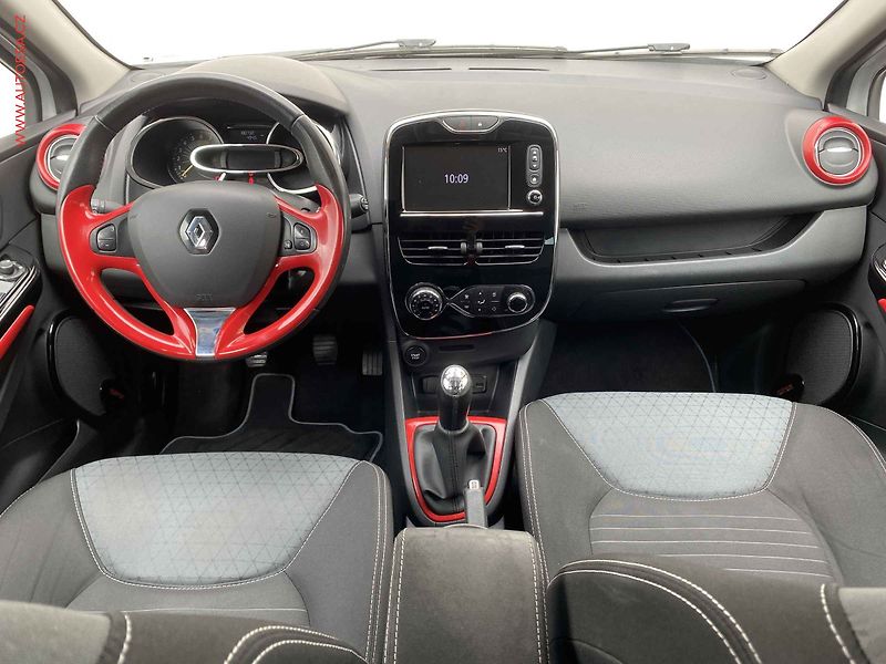 Renault Clio (2013) 1.2 i, ČR, AC, výhřev sed - fotka 8 z 17