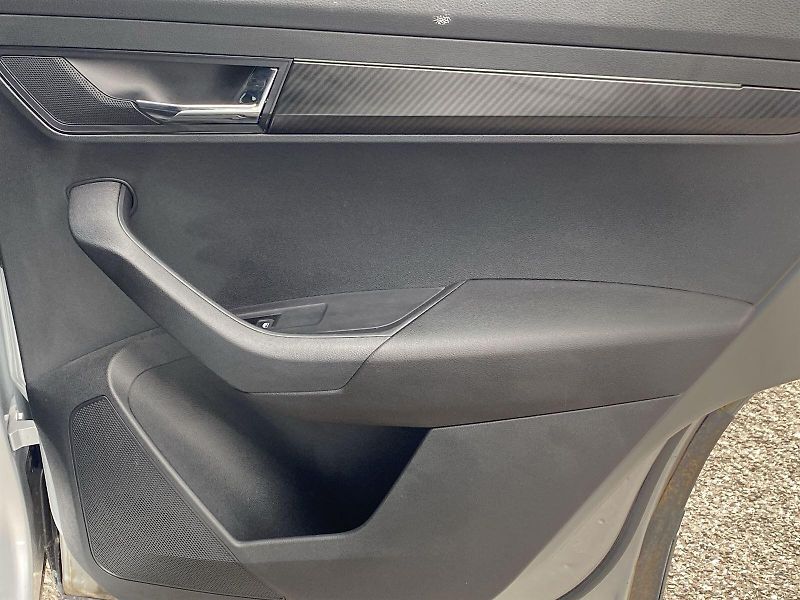 Škoda Karoq (2025) 1.5 TSI DSG Sportline - fotka 35 z 45
