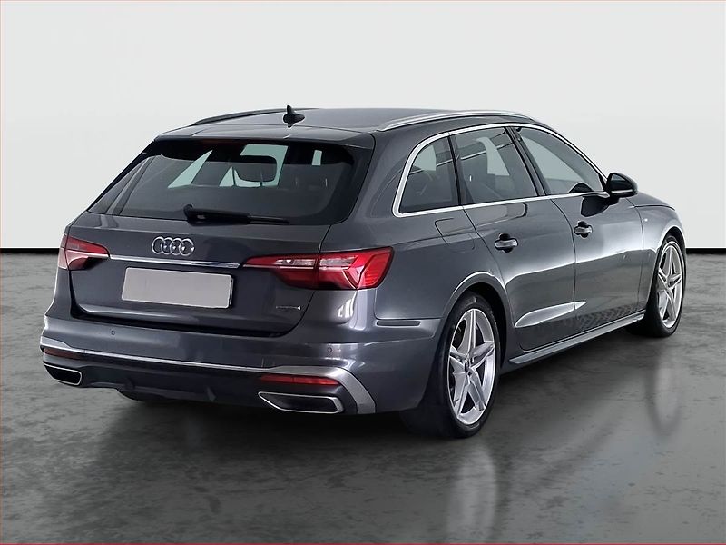 Audi A4 (2022) S-Line 40 TDI - fotka 5 z 19