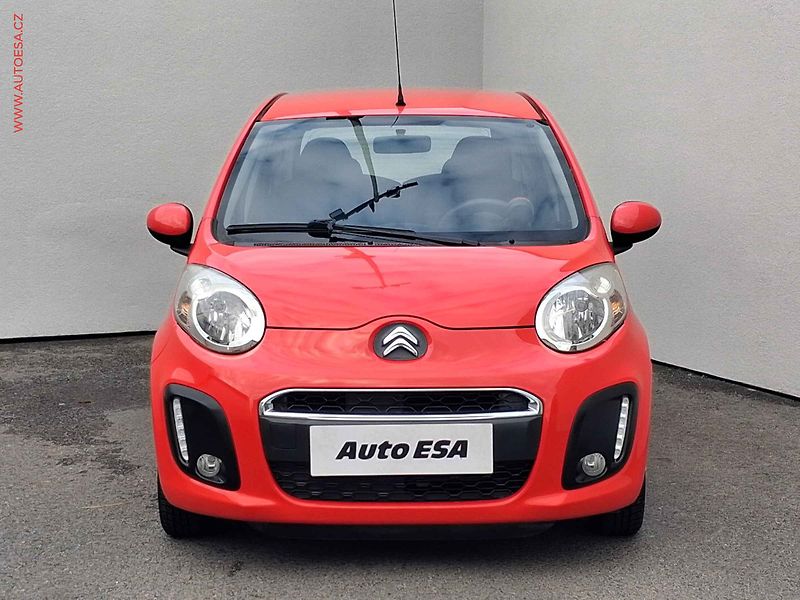 Citroën C1 (2014) 1.0i, 2.maj,ČR, servis.kniha - fotka 2 z 14