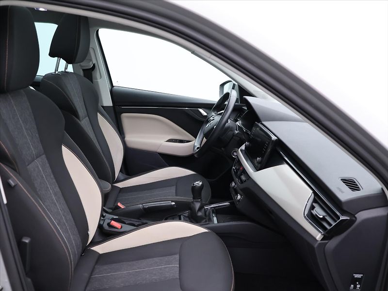 Škoda Scala 1,0 TSI 81KW Style CZ Panorama - fotka 11 z 28