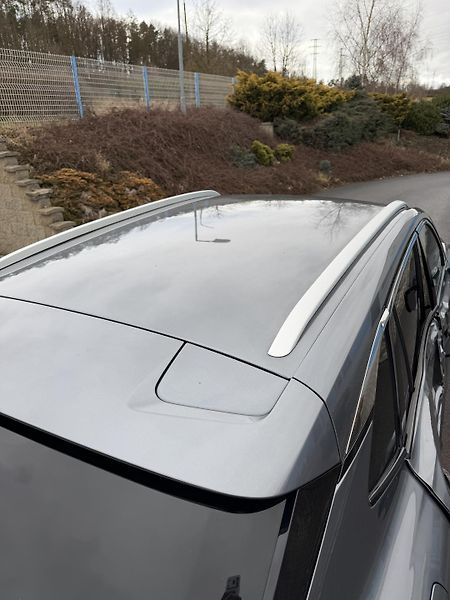 MG HS 1,5i 125kW navigace závěs  - fotka 4 z 18