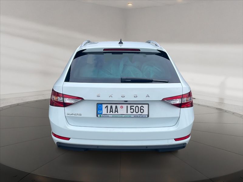 Škoda Superb 2,0 TDI 110 Style AT - fotka 5 z 11
