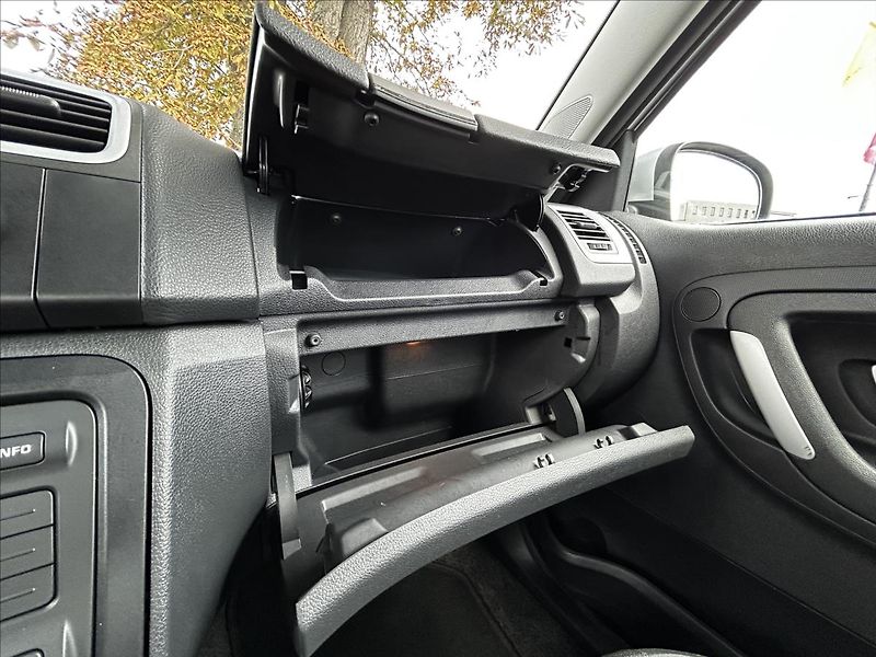 Škoda Fabia 1,4 i 63kW 75t km  Klima,Isofi - fotka 24 z 50