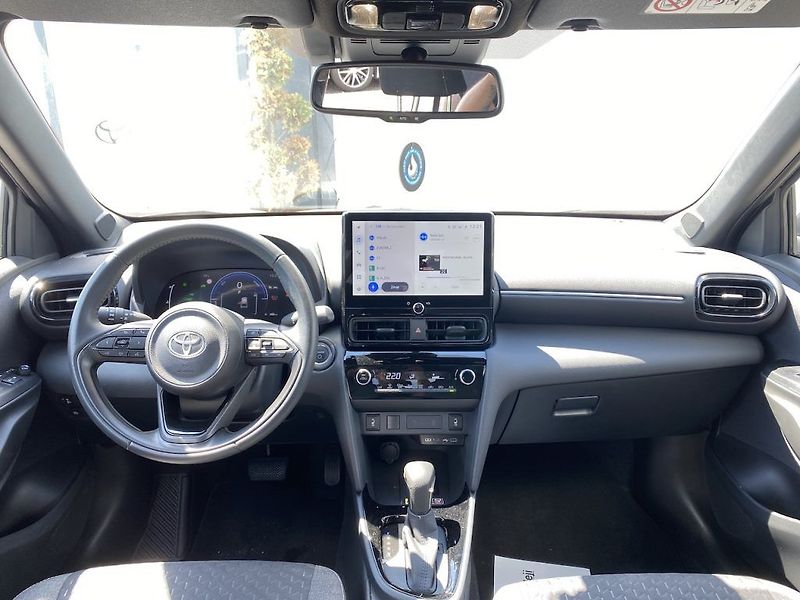 Toyota Yaris Cross 1.5HEV, ČR-1m, Style, DPH - fotka 11 z 15