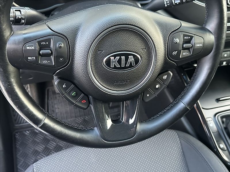 Kia Carens 1,6 GDI 135PS  Comfort Plus - fotka 31 z 50
