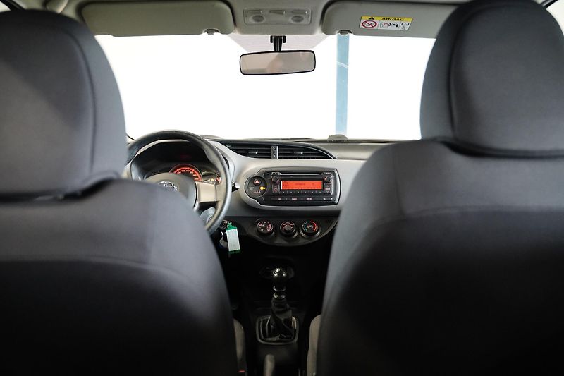 Toyota Yaris - fotka 21 z 23