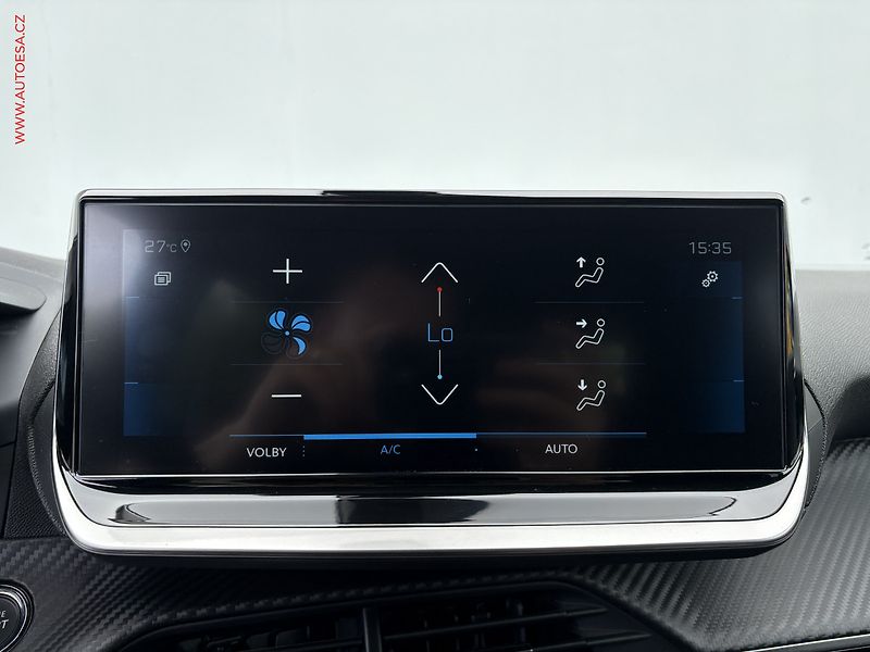 Peugeot 2008 (2022) 1.5 HDi, Allure, AT, LED - fotka 15 z 17