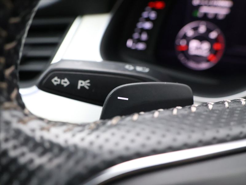 Audi Q7 3,0 TDI 200kW Quattro S-LINE - fotka 29 z 43