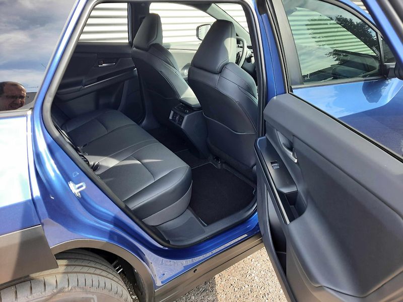 Subaru E-Outback (2026) Executive 75 kWh AWD 280 kW - fotka 57 z 70