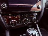 Škoda Octavia 2.0 TDi DSG 4x4 Scout, ČR - náhled 23