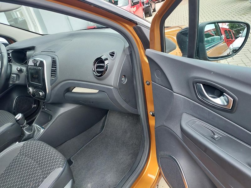 Renault Captur (2019) Collection 1.3TCe-zadáno! - fotka 23 z 41