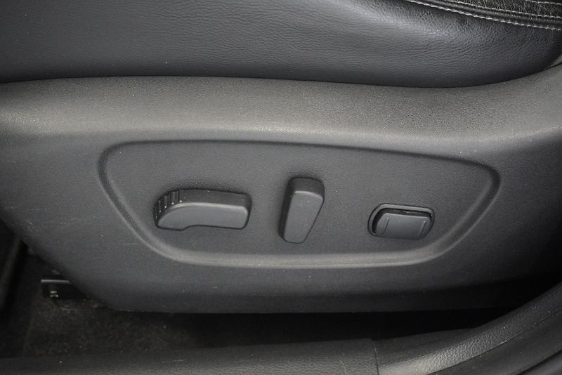 Nissan X-Trail  DIG-T 1,3i TEKNA  AUTOMAT - fotka 12 z 32