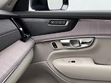 Volvo XC90 (2026) B5 AWD AUT DARK PLUS 7míst - náhled 18