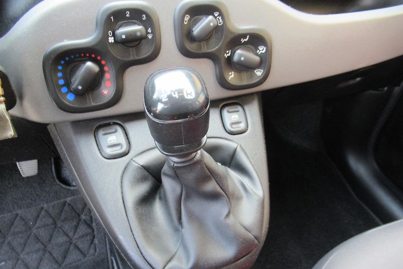 Fiat Panda 1.2i KLIMA EL. OKNA - fotka 14 z 19